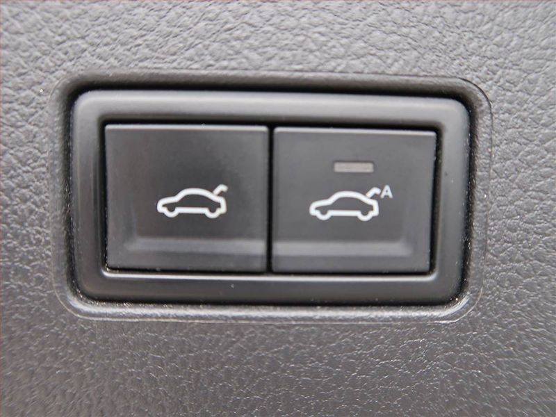 Volkswagen Passat (2022) Elegance 2.0 TDI - fotka 19 z 19