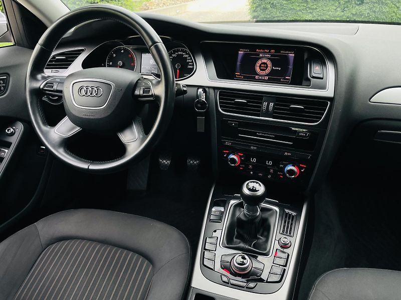 Audi A4 3.0TDI QUATTRO VÝHŘEV SERVISKA - fotka 21 z 41