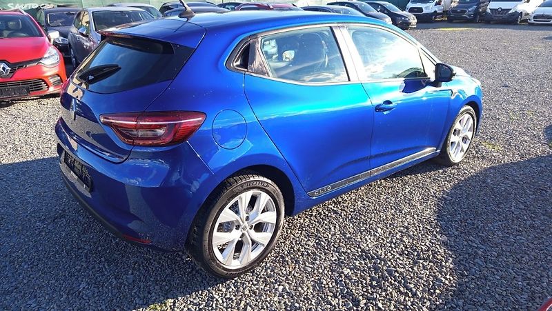 Renault Clio (2021) - fotka 6 z 27