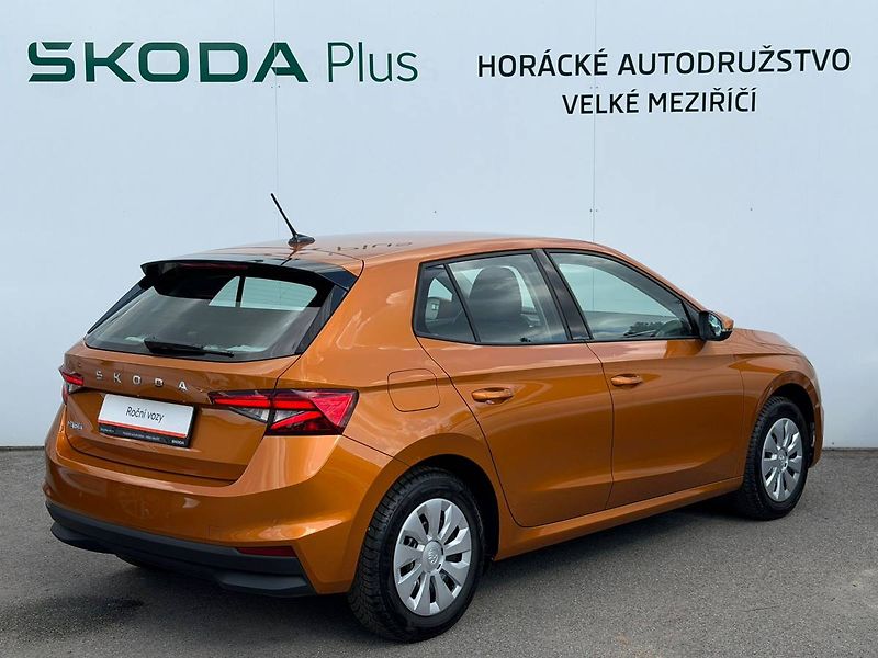 Škoda Fabia Selection 1,0 MPI 59 kW 5° MP - fotka 2 z 28