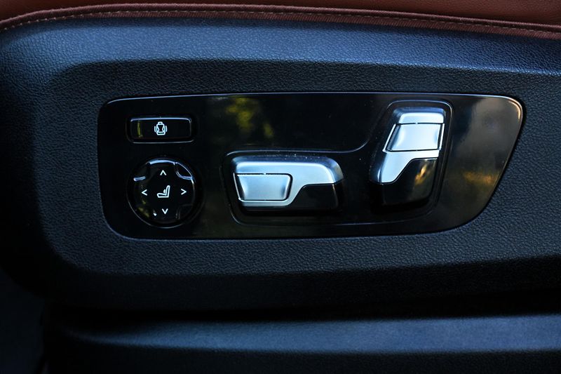 BMW X5 30d, ČR, Webasto, ACC,Panorama - fotka 36 z 46
