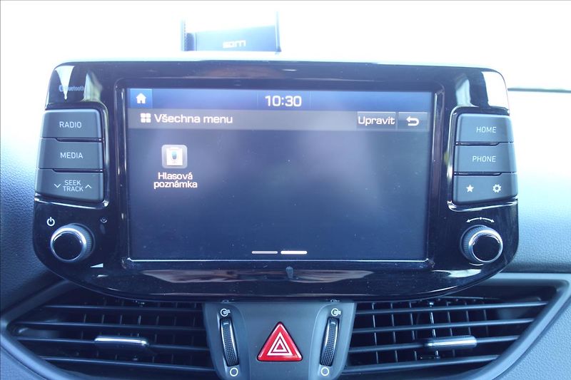 Hyundai i30 1,4 T-GDi,ČR,1 MAJ.,52TIS.KM. - fotka 26 z 44