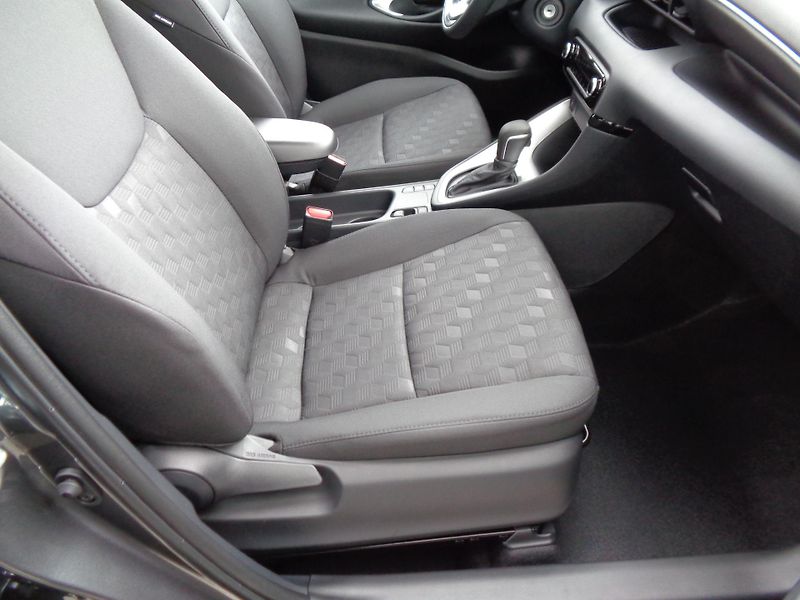 Mazda 2 Hybrid (2025) 1,5 AT Center-line - fotka 22 z 23