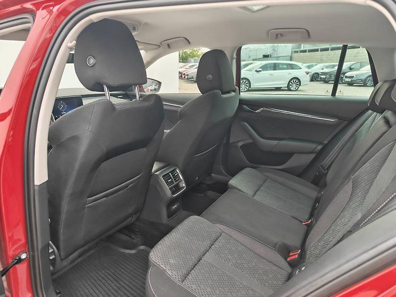 Škoda Octavia Style 7DSG 1,5TSI - fotka 7 z 24