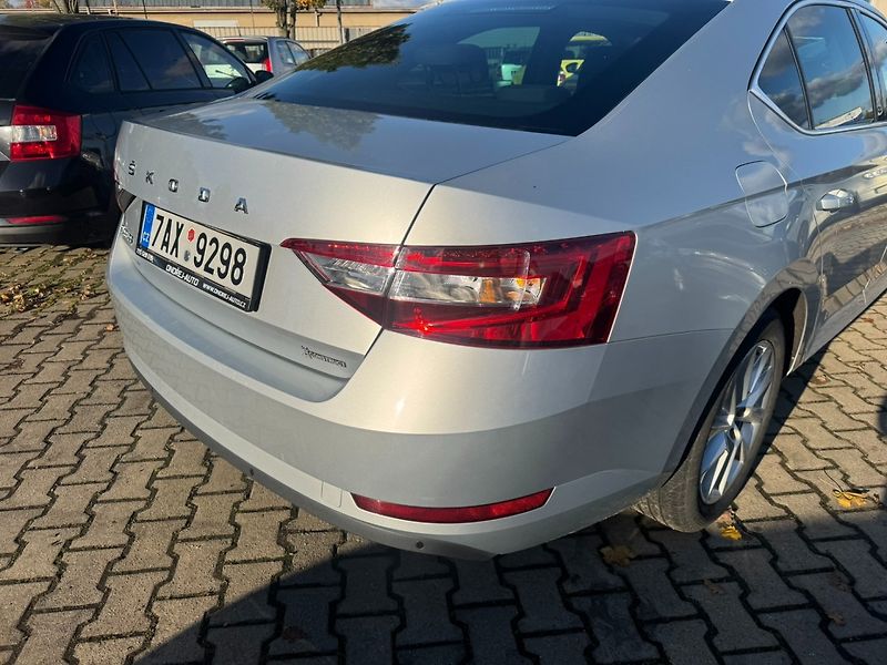 Škoda Superb (2019) DSG 2,0 TDI 140 KW STYLE+ SŠA - fotka 12 z 49