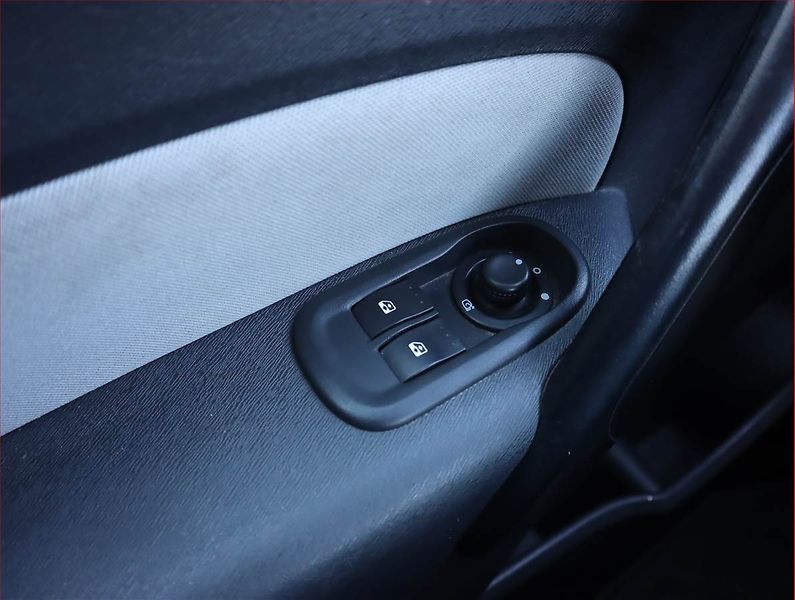 Renault Kangoo (2011) 1.5 dCi, 5Míst, SR - fotka 13 z 14