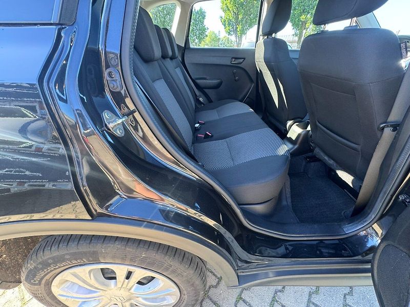 Suzuki Vitara (2021) 1,4i 95 KW HYBRID TAŽNÉ 1. MAJ - fotka 32 z 45