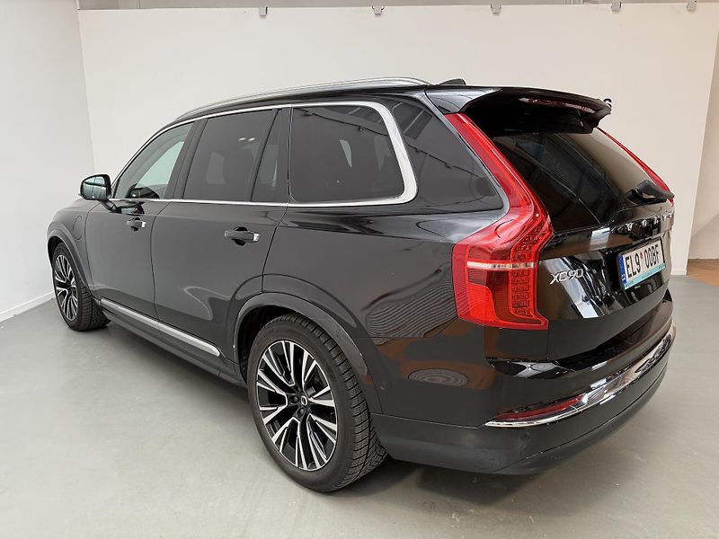 Volvo XC90 T8 AWD Recharge Ultimate Brigh - fotka 3 z 18