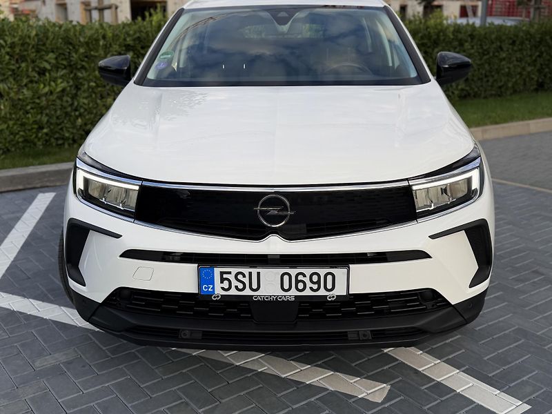 Opel Grandland (2022) 1.2 PureTech 96 kw/automat - fotka 7 z 21