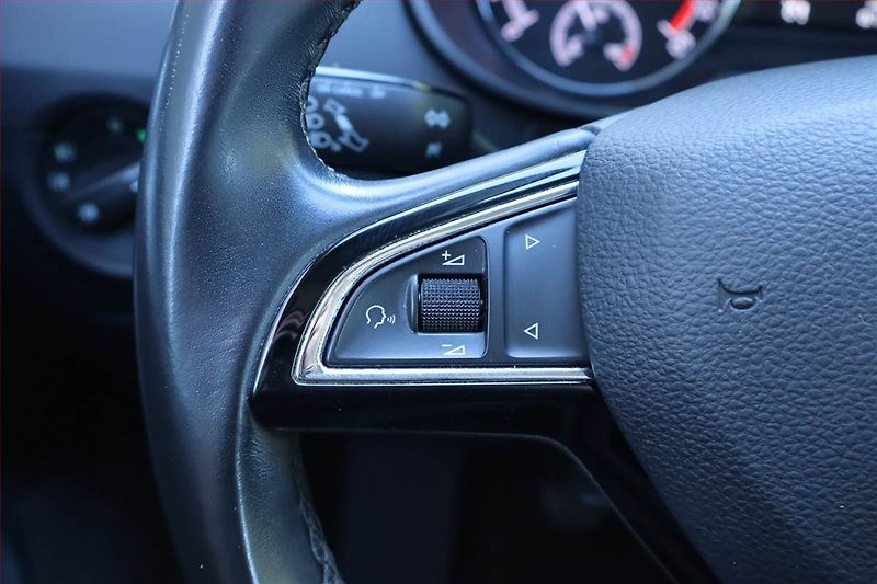 Škoda Octavia (2019) 1.6 TDI, Tempomat - fotka 16 z 18