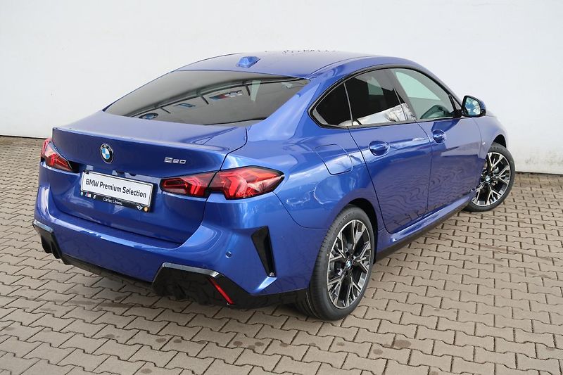 BMW Řada 2 220 Gran Coupé - fotka 3 z 11