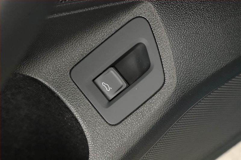 Volkswagen Passat (2023) Elegance 2.0 TDI - fotka 10 z 20