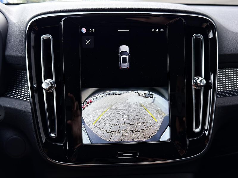 Volvo XC40 P8 AWD // TWIN PRO // 4x4 - fotka 28 z 45
