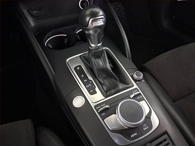 Audi A3 (2017) e-tron, Automat, Kůže, Navi - fotka 13 z 20