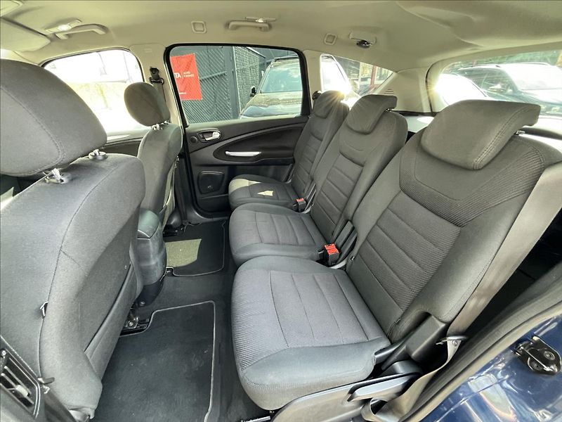 Ford S-MAX 2,2 TDCi 147kW  ACC,Xenon,Navi - fotka 31 z 45