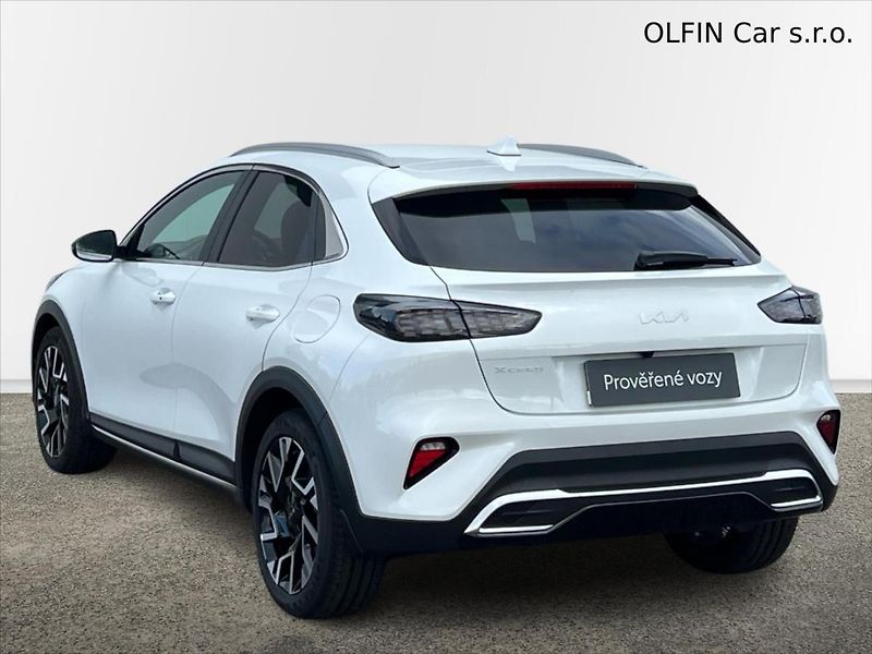 Kia XCeed 1,6 T-GDi 132kW 7DCT STEEL EDI - fotka 9 z 26