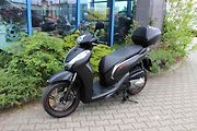 Honda SH 300i.