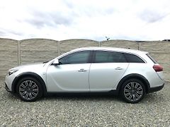 Opel Insignia 2.0CDTi 4x4 COUNTRY TOURER 1A! - fotografie inzerátu