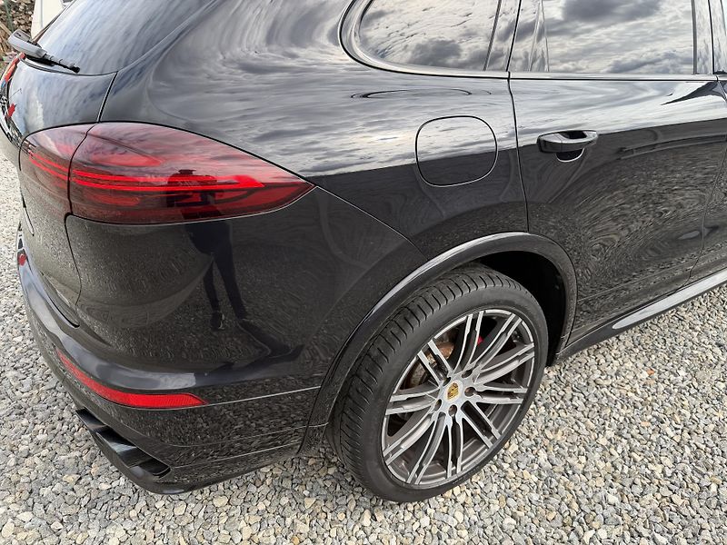 Porsche Cayenne 3.0TDI V6 265PS 4x4 GTS PAKET! - fotka 48 z 159