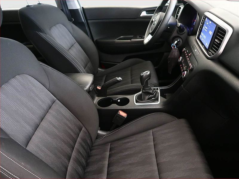 Kia Sportage (2021) 1.6 T-GDI, 4X4, Serv.kniha - fotka 9 z 16