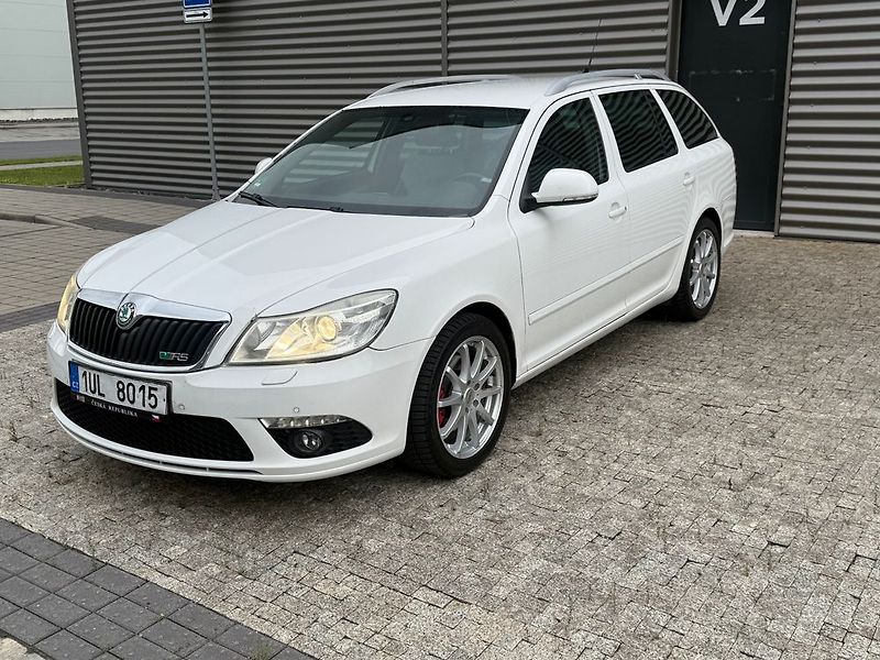 Škoda Octavia (2010) - fotka 10 z 46