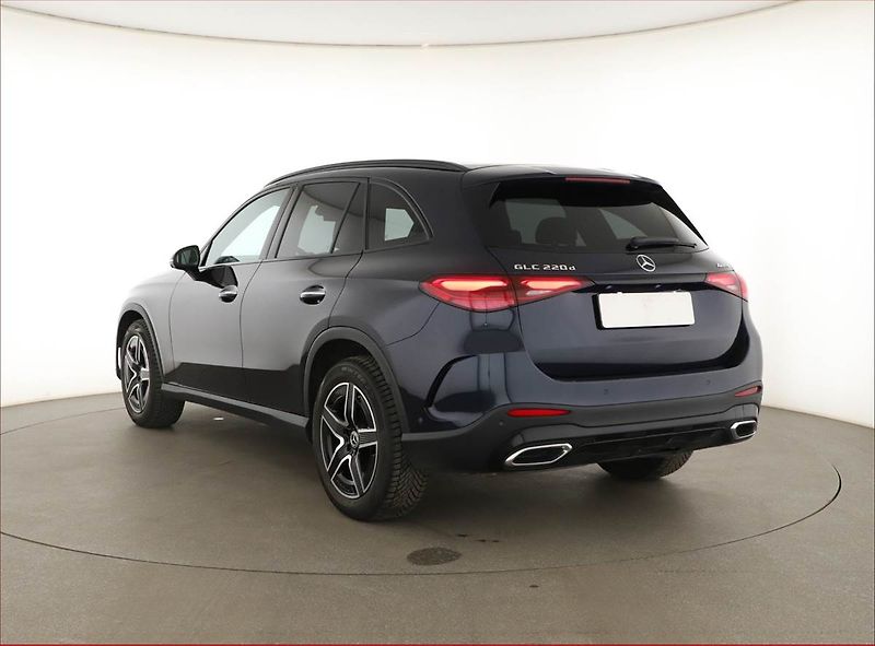 Mercedes-Benz GLC (2024) 220 d 4MATIC, ACC, 360° - fotka 4 z 20