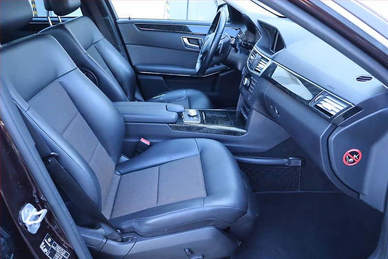 Mercedes-Benz Třídy E (2012) Avantgarde E 220 CDI, Automat - fotka 9 z 22