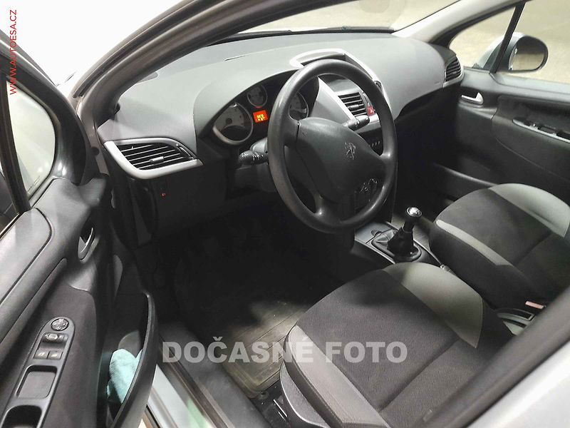 Peugeot 207 (2009) 1.4, ČR, AC, el. výbava - fotka 3 z 3