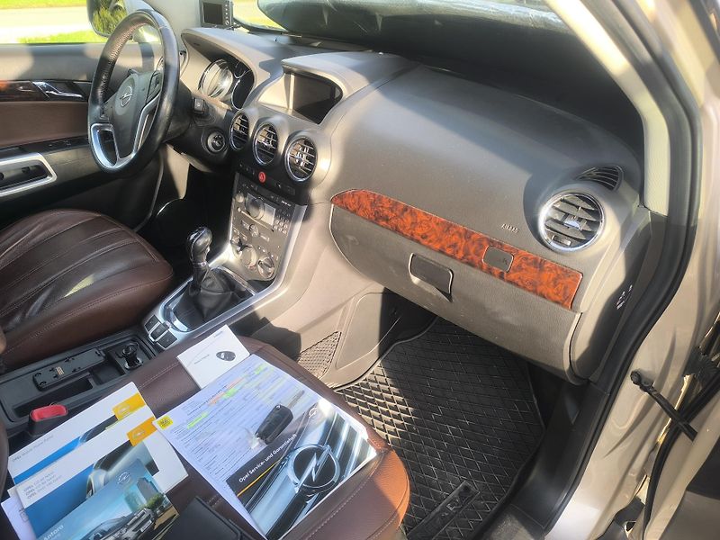 Opel Antara 170K,MAX VÝBAVA,KRÁSNÁ,105TKM - fotka 11 z 31