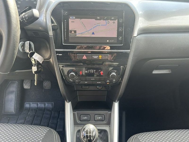 Suzuki Vitara 1.6i 88kW AllGrip 4x4 serviska - fotka 12 z 27