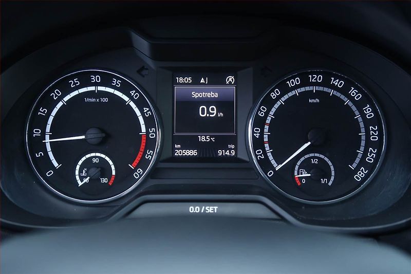 Škoda Octavia (2016) RS 2.0 TDI, Serv.kniha, Kůže - fotka 11 z 26