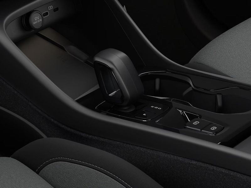 Volvo XC40 (2026) B3 PLUS DARK  - fotka 13 z 16