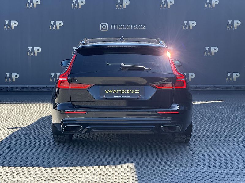 Volvo V60 (2020) 2,0 T8 4X4, Recharge, Polestar - fotka 8 z 47