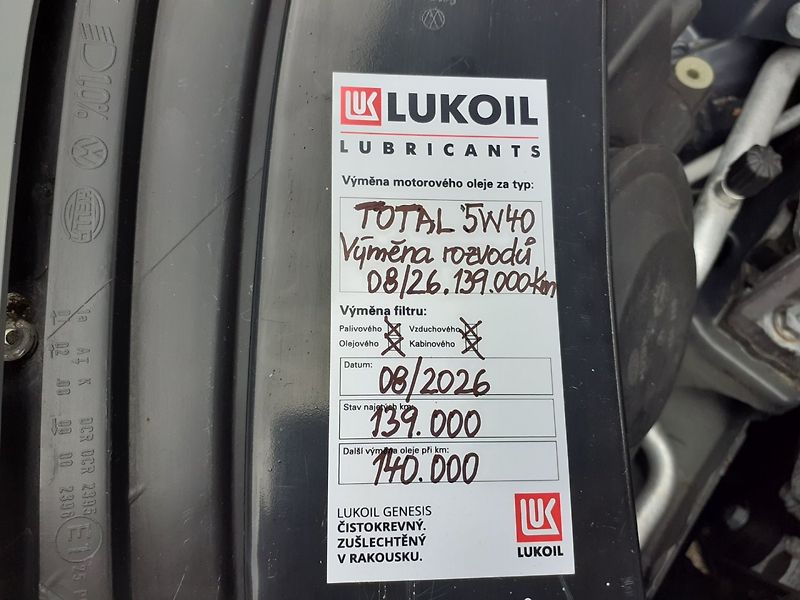 Volkswagen Tiguan (2010) 2.0 TSi R-Line 4x4 - fotka 29 z 34