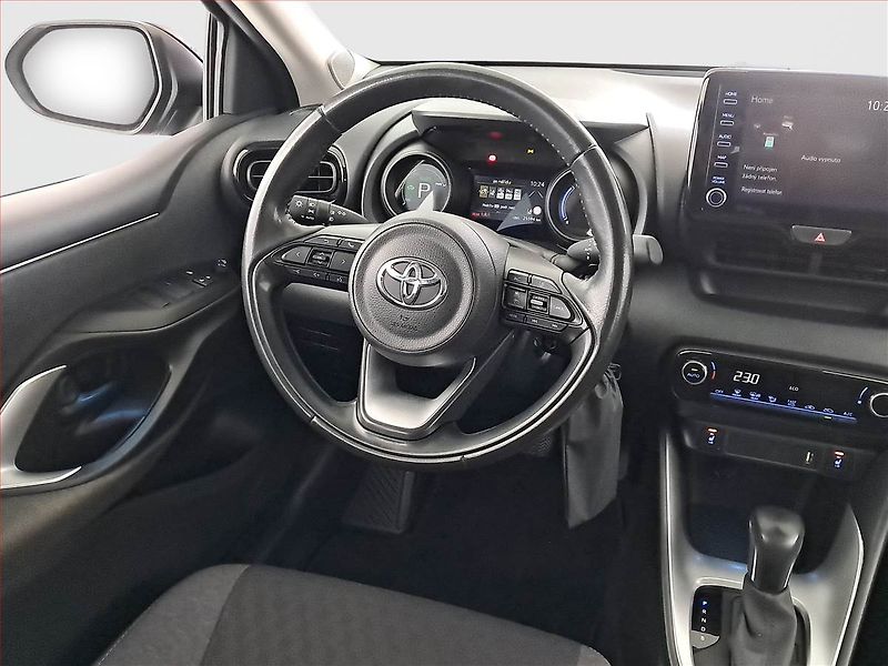Toyota Yaris (2022) 1.5 VVT-i Hybrid - fotka 7 z 18