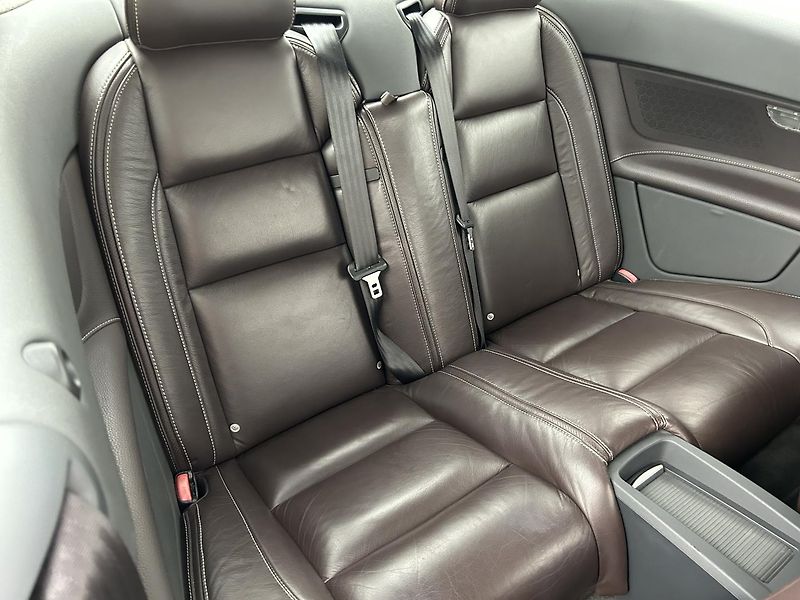 Volvo C70 2.4  D5 Sumum - fotka 15 z 30