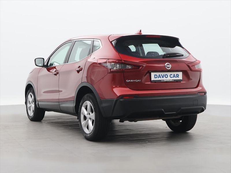 Nissan Qashqai 1,3 DIG-T 116kW DCT Shiro - fotka 5 z 37