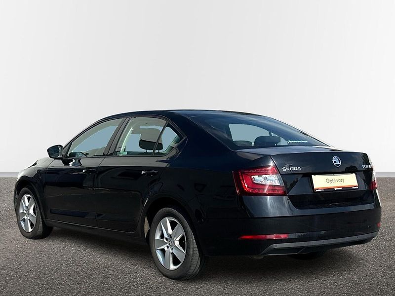 Škoda Octavia 1.4 TSI 110kW Trumf - fotka 15 z 26