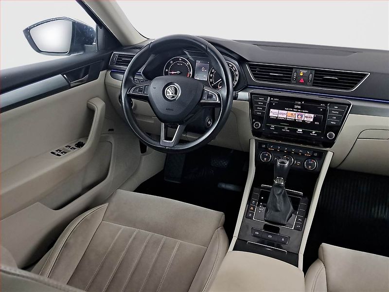 Škoda Superb (2015) 2.0 TDI, Automat, Navi - fotka 7 z 19
