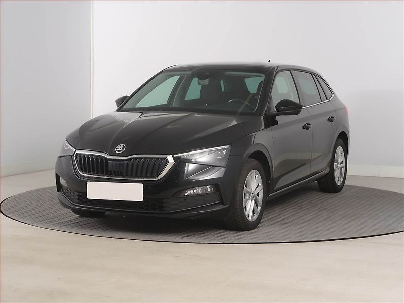 Škoda Scala (2023) 1.5 TSI, Automat, ČR,1.maj - fotka 2 z 16