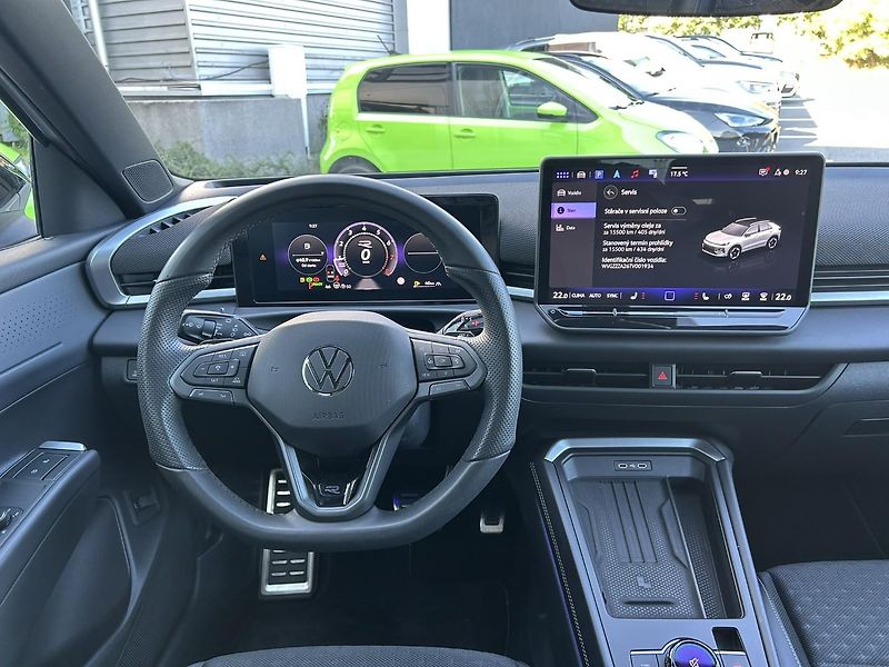 Volkswagen T-Roc R-Line 1,5 eTSI 110 kW 7DSG - fotka 15 z 20