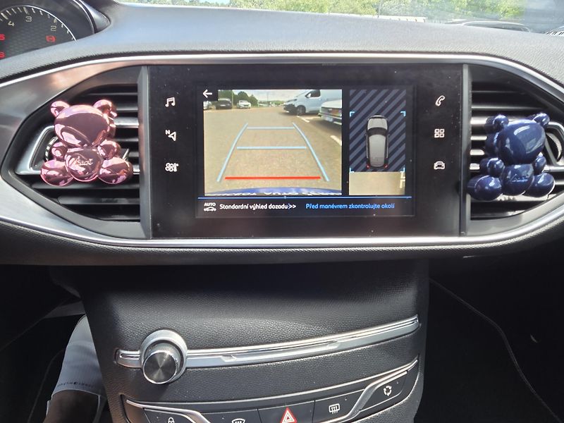 Peugeot 308 (2018) 2.0 BHDi 180 GT EAT8 - fotka 21 z 32