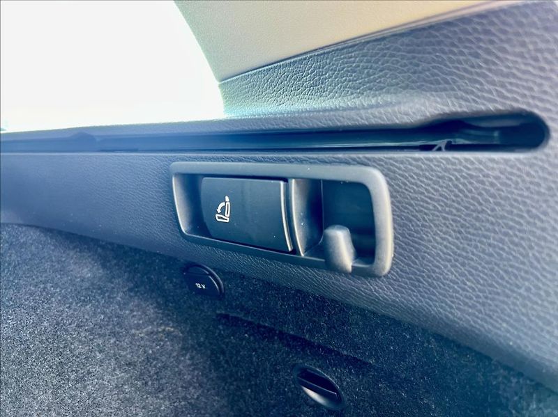 Volkswagen Passat 2,0 TDi DSG HIGHLINE / NAVI - fotka 16 z 42