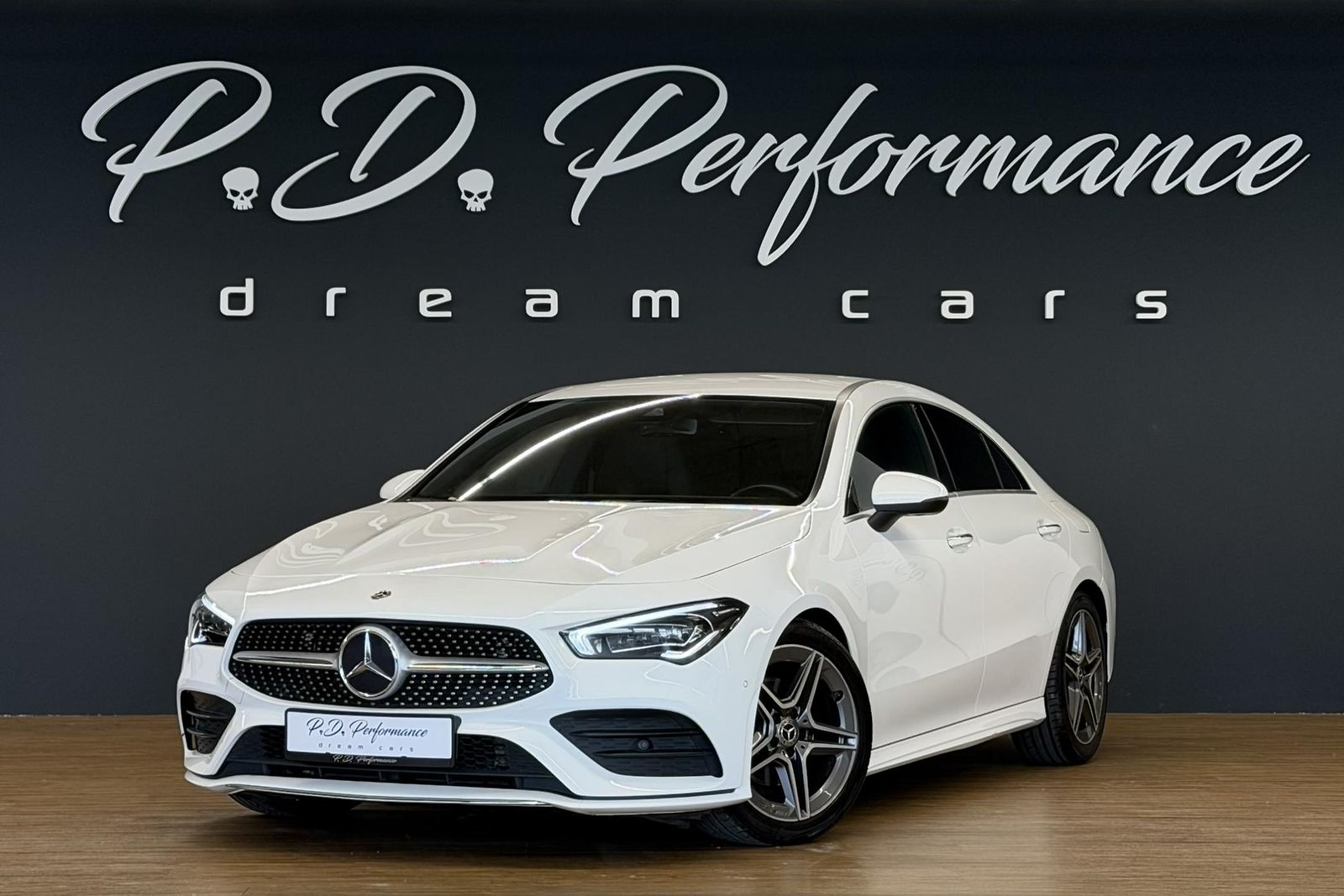 Mercedes-Benz CLA CLA 180 AMG Line