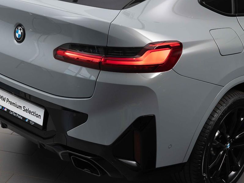BMW X4 M40i - fotka 9 z 23