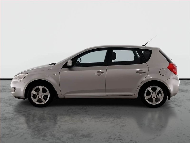 Kia Ceed (2007) 1.6 i, nová STK, plně pojízdný - fotka 3 z 16