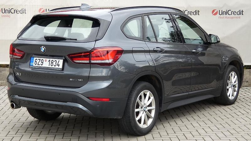 BMW X1 sDrive 18i - fotka 3 z 24