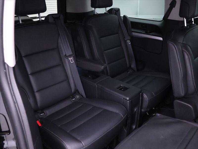 Toyota ProAce Verso 2,0 D-4D 130kW VIP 6-Míst CZ - fotka 10 z 31