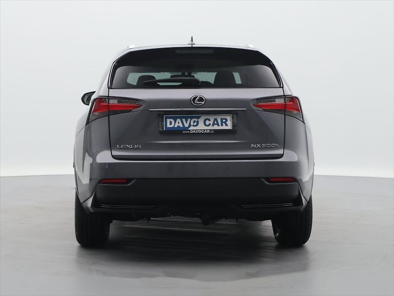 Lexus NX 300h 2,5 145kW 4WD Premium AUT - fotka 6 z 38
