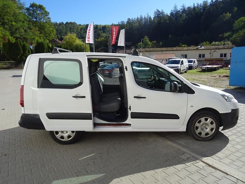 Peugeot Partner (2014) Polocombi 1,6HDi 90k MAN5 - fotka 9 z 22